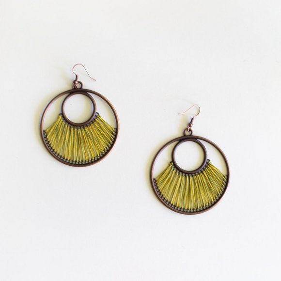 Bohemian Round Threaded Large Earrings - Picture 7 of 10